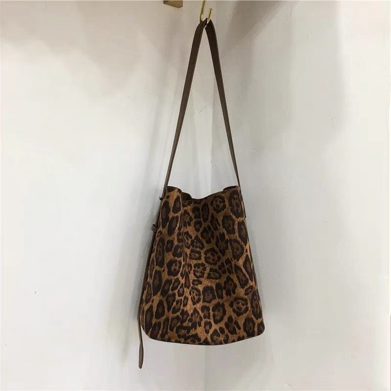Niche Instagram-style Suede Vintage Leopard-print Bucket Bag