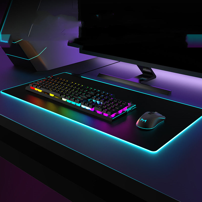 لوحة ماوس للألعاب بإضاءة RGB ومقاس كبير جداً