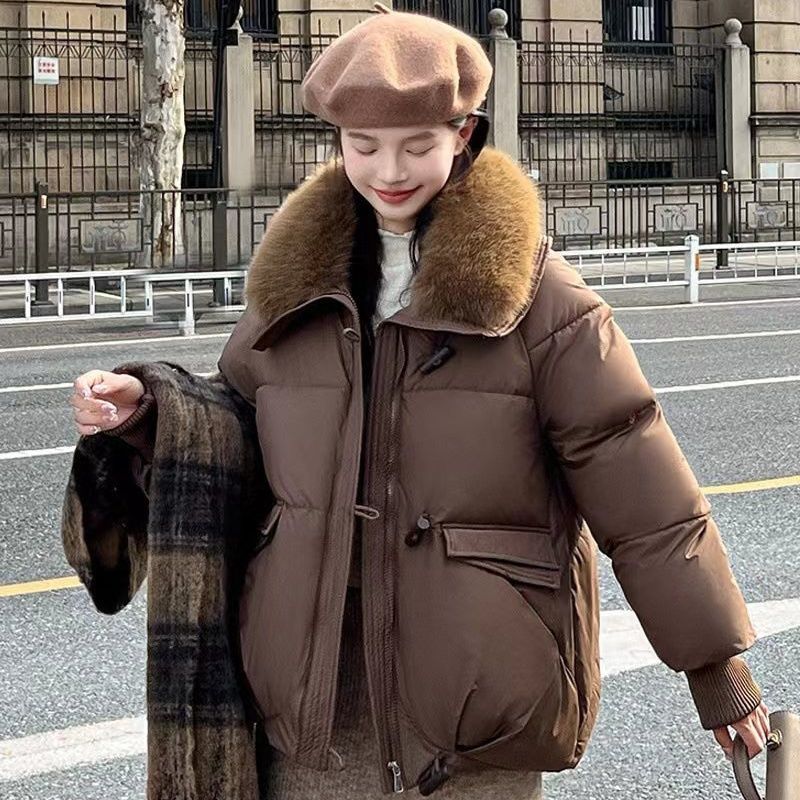 جاكيت منفوخ بنمط كوري وياقات عريضة وتصميم واسع